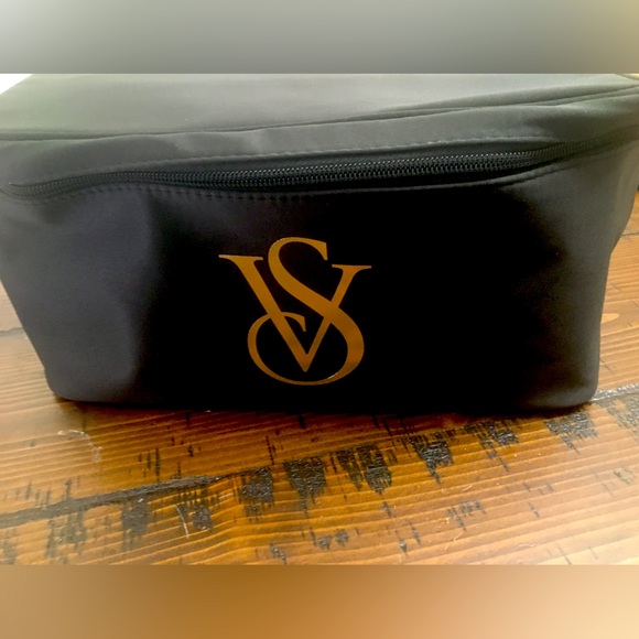 NWT Victoria's Secret Travel Case Bag Black Satin Gold Logo - Picture 2 of 7